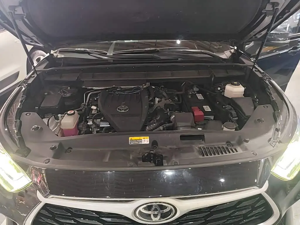 Toyota Highlander 2024 — ფოტო 20/20