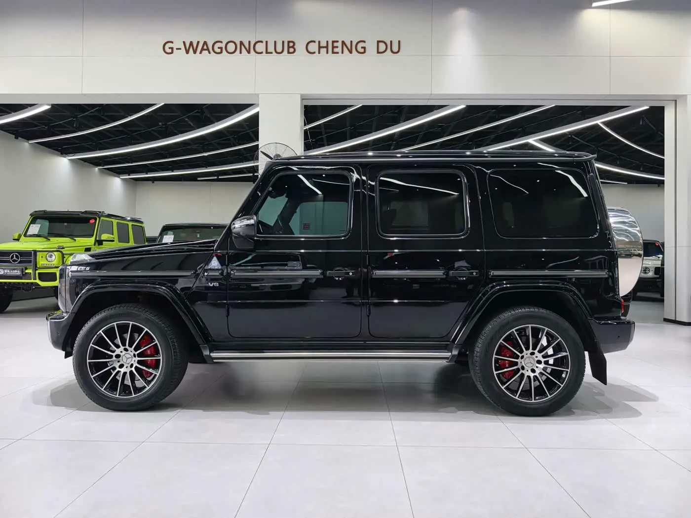Mercedes-Benz G-Class 2019 — Фото 11/12