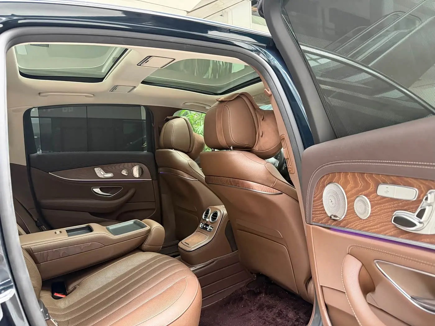 Mercedes-Benz E-Class 2021 — Фото 14/18