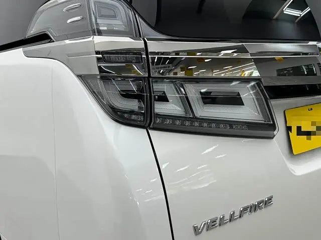 Toyota Vellfire 2019 — Photo 19/19