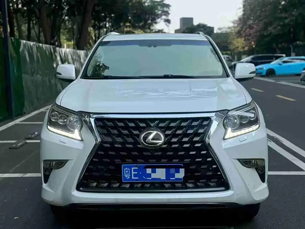 Lexus GX, 2013