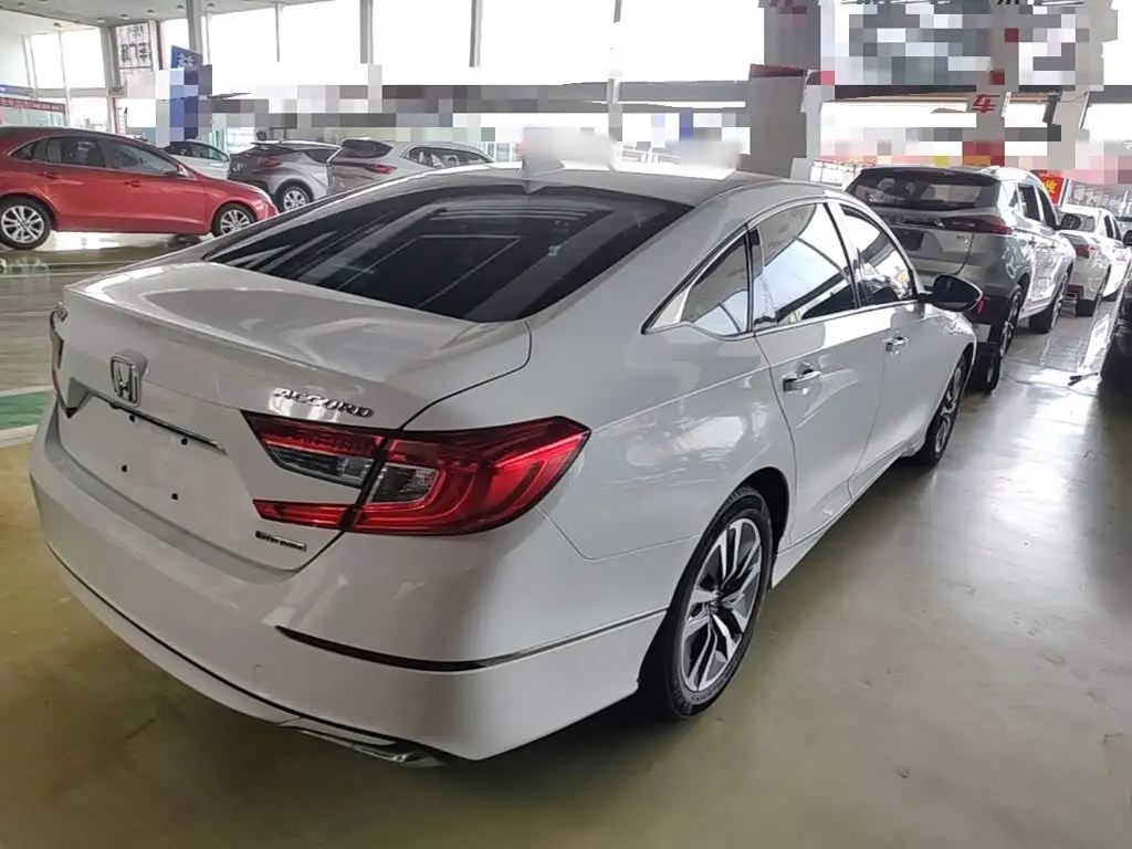 Honda Accord 2021 — Photo 4/19