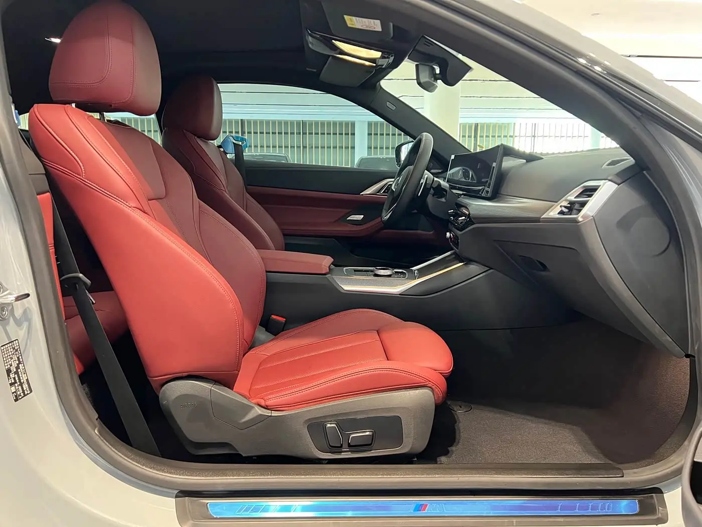 BMW 4 Series 2025 — Photo 8/19