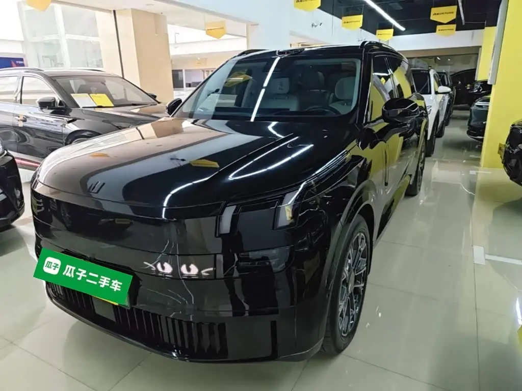 Lynk & Co 900, 2025