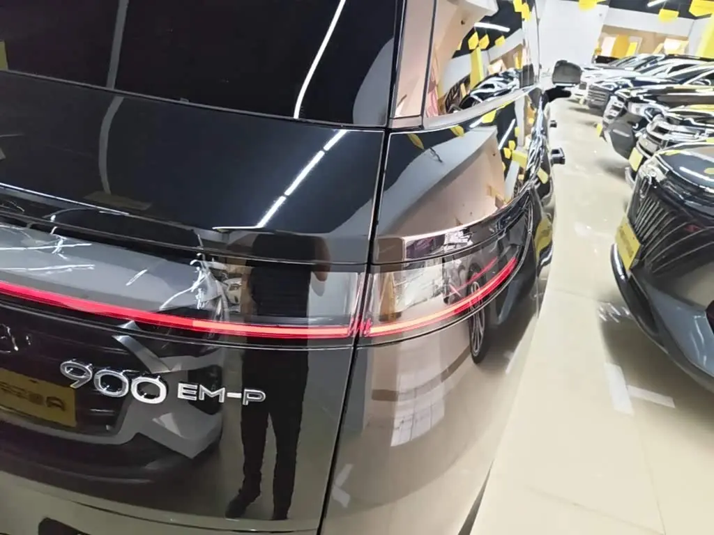 Lynk & Co 900 2025 — Photo 7/19