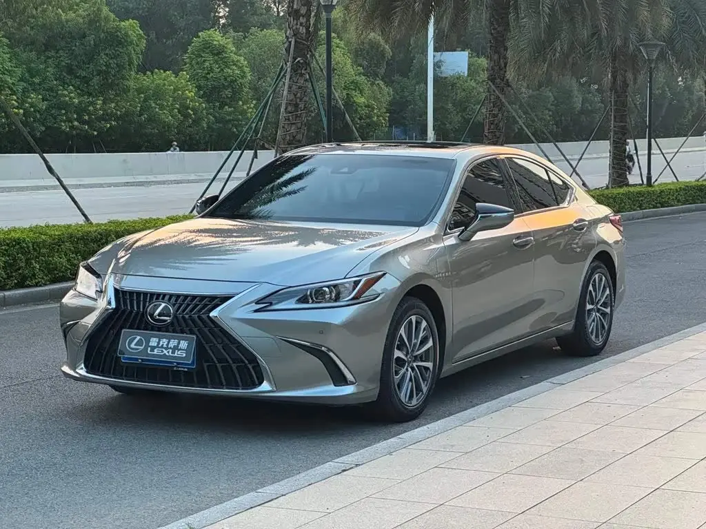Lexus ES 2024 — Фото 1/9