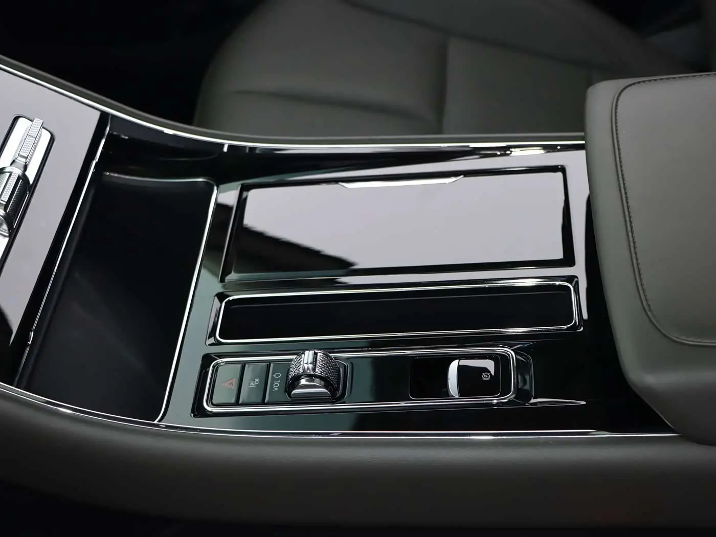 Lincoln Aviator 2025 — Şəkil 12/20
