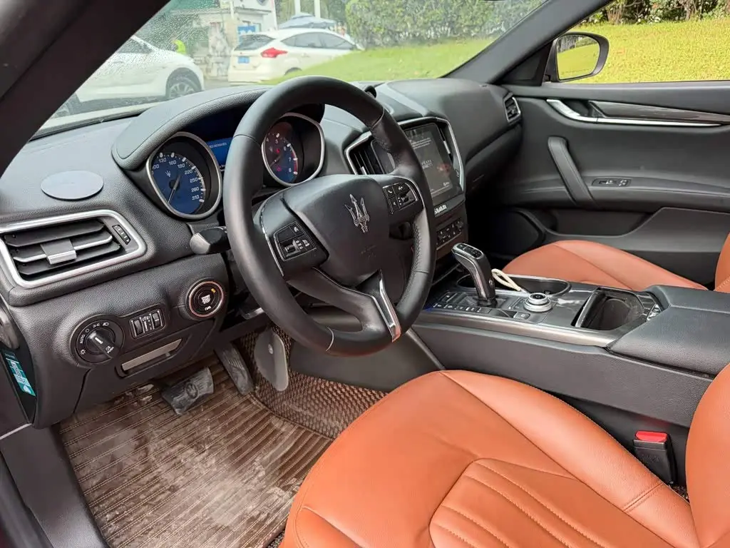 Maserati Ghibli 2020 — Photo 7/14