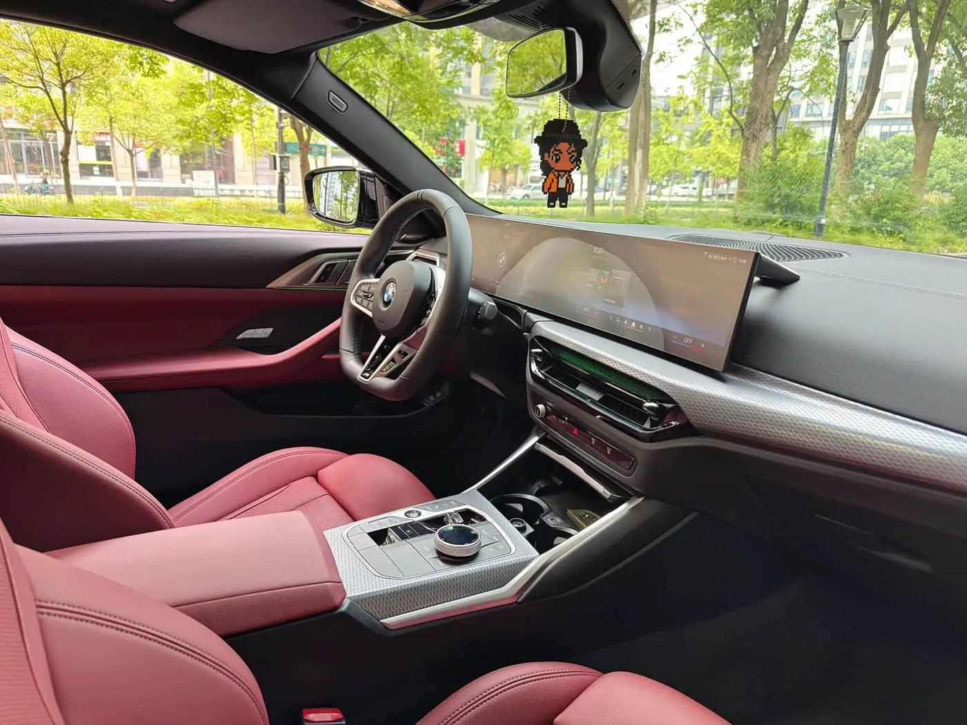 BMW 4 Series 2025 — Photo 8/14