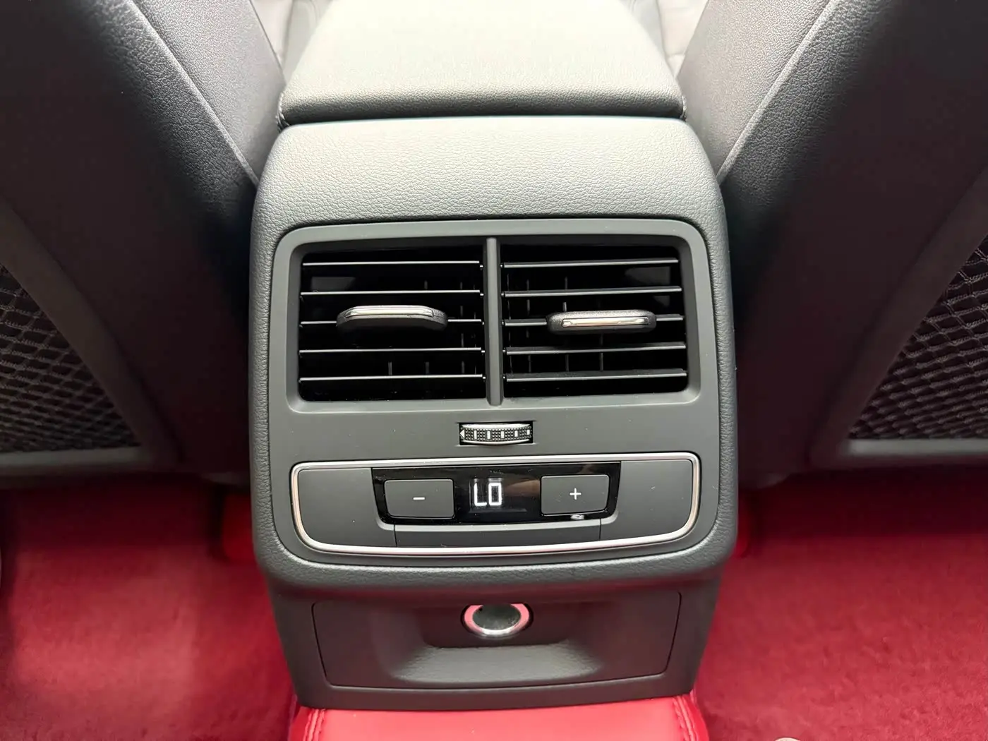 Audi A4 2021 — Photo 15/20