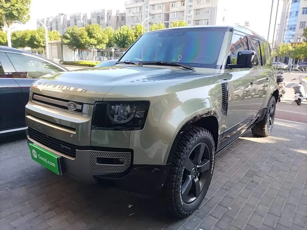 Land Rover Defender 2023 — Photo 2/20