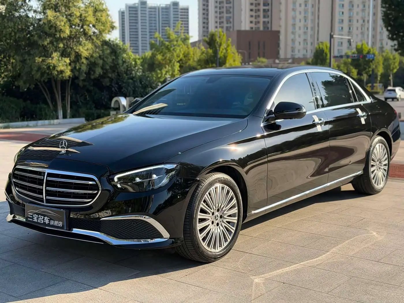 Mercedes-Benz E-Class 2021 — Фото 1/20