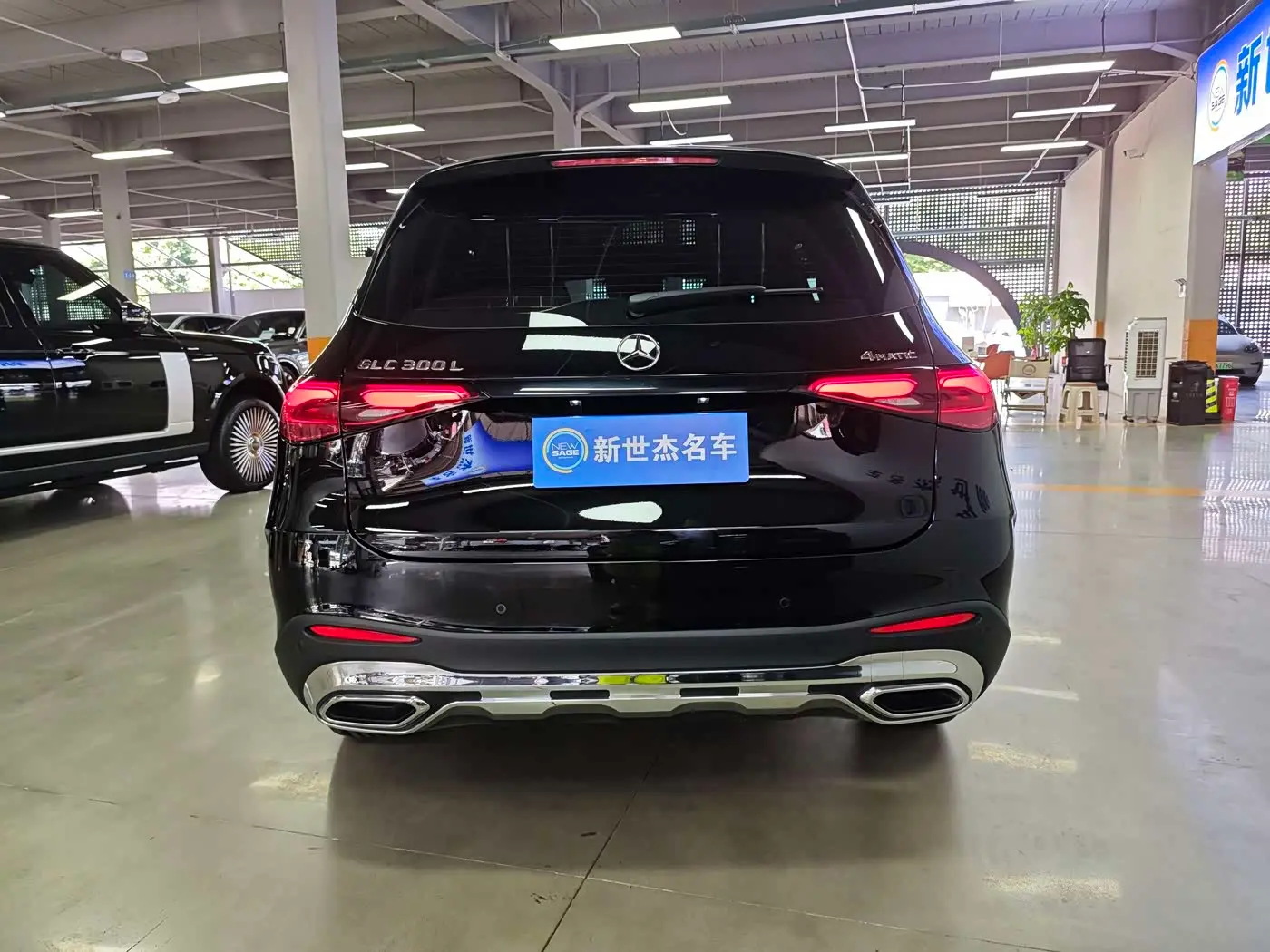 Mercedes-Benz GLC 2025 — Фото 13/17
