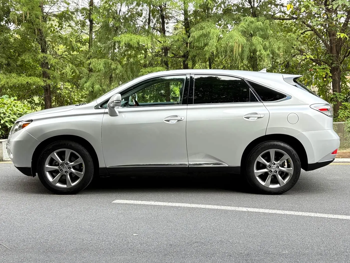 Lexus RX Classic 2011 — Фото 3/20