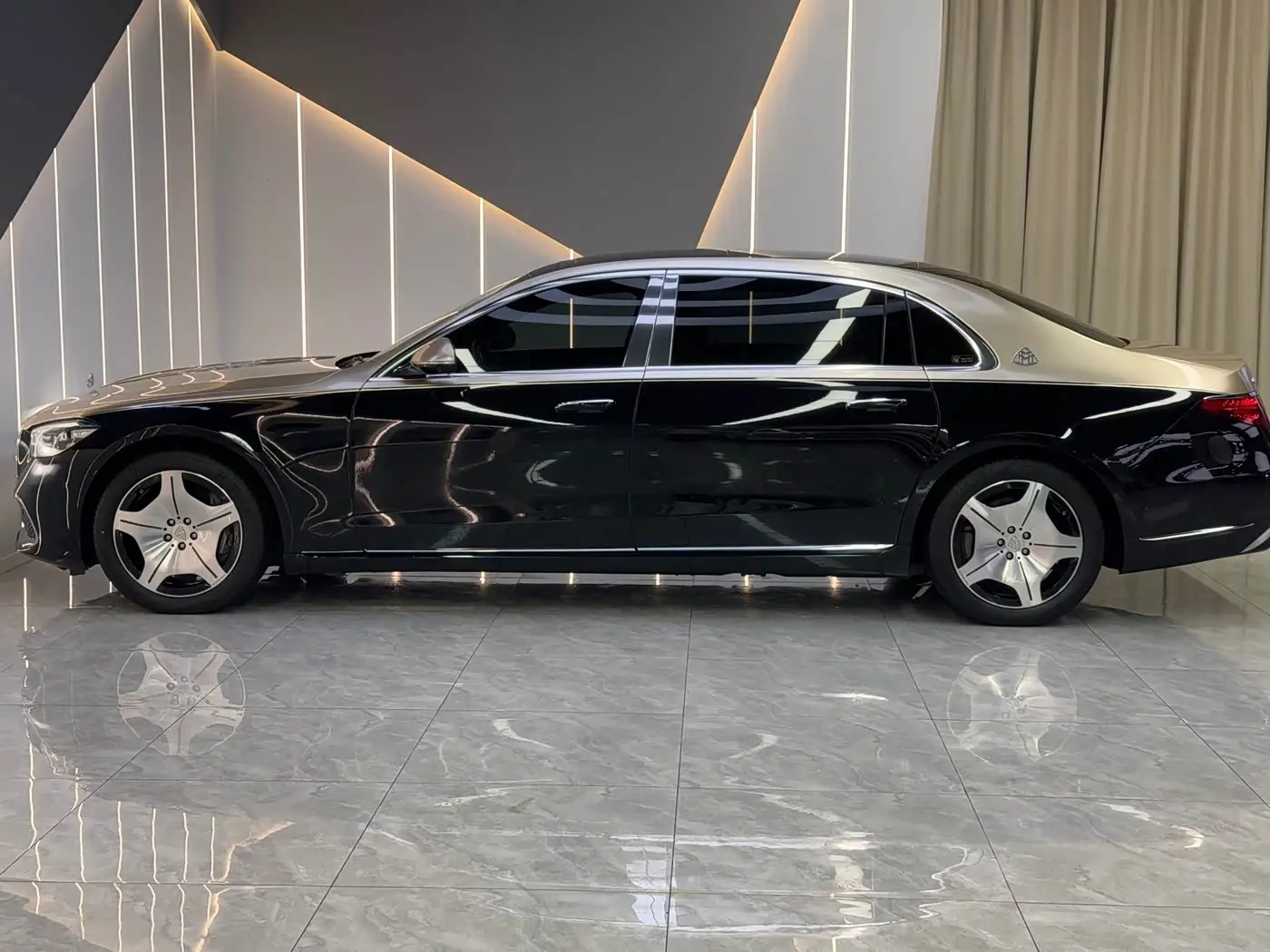 Mercedes-Benz Maybach S-Class 2023 — Фото 13/20