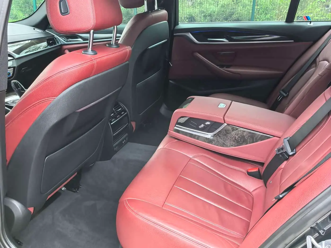 BMW 5 Series 2020 — Photo 5/10