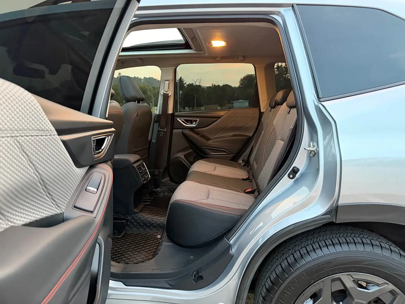 Subaru Forester 2020 — Фото 18/20