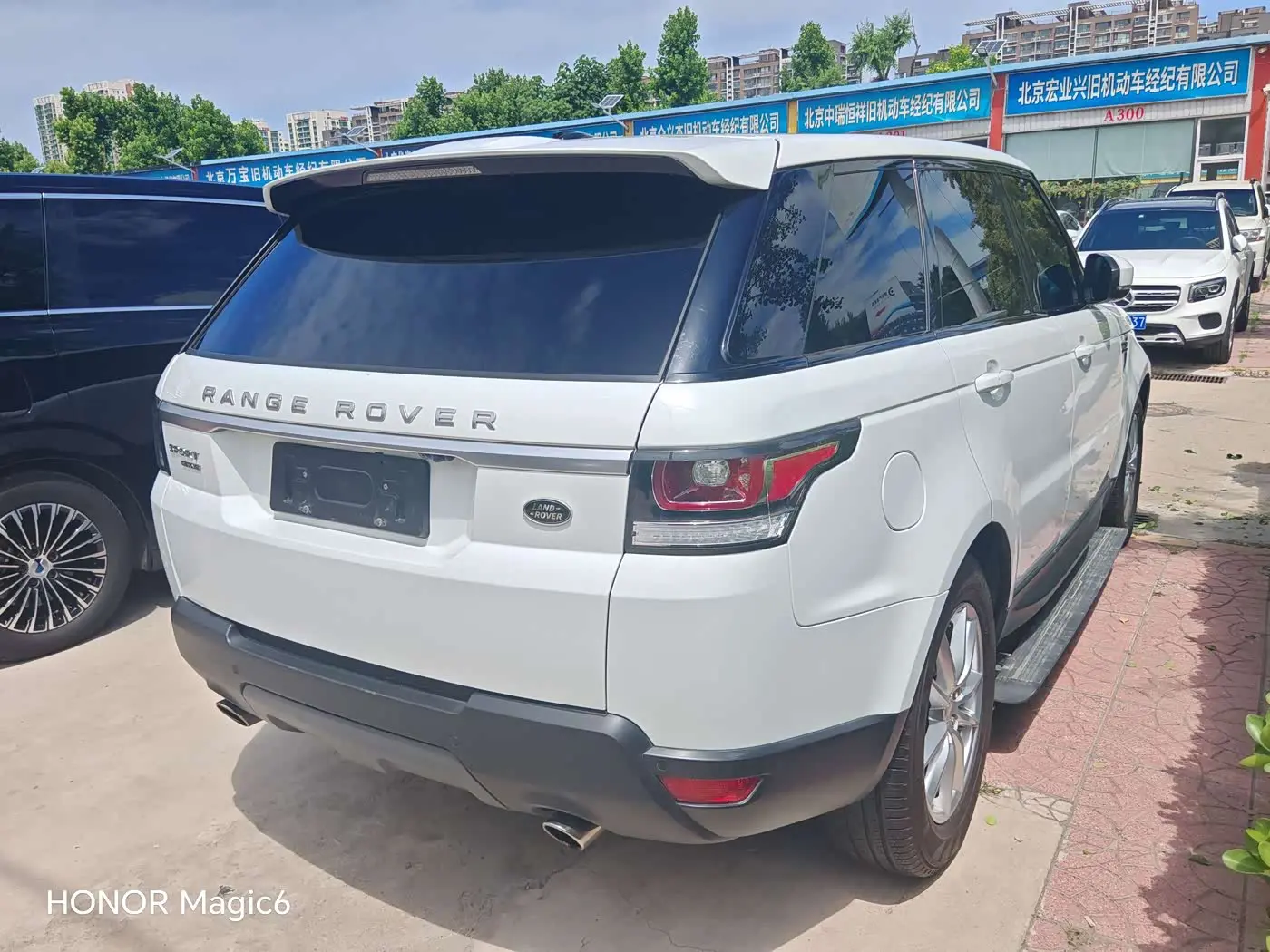 Land Rover Range Rover Sport 2016 — Photo 6/20