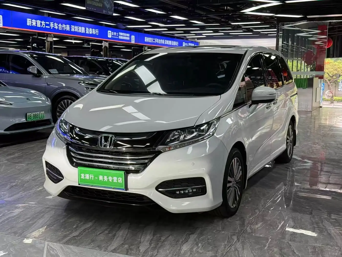 Honda Odyssey 2019 — Фото 1/9