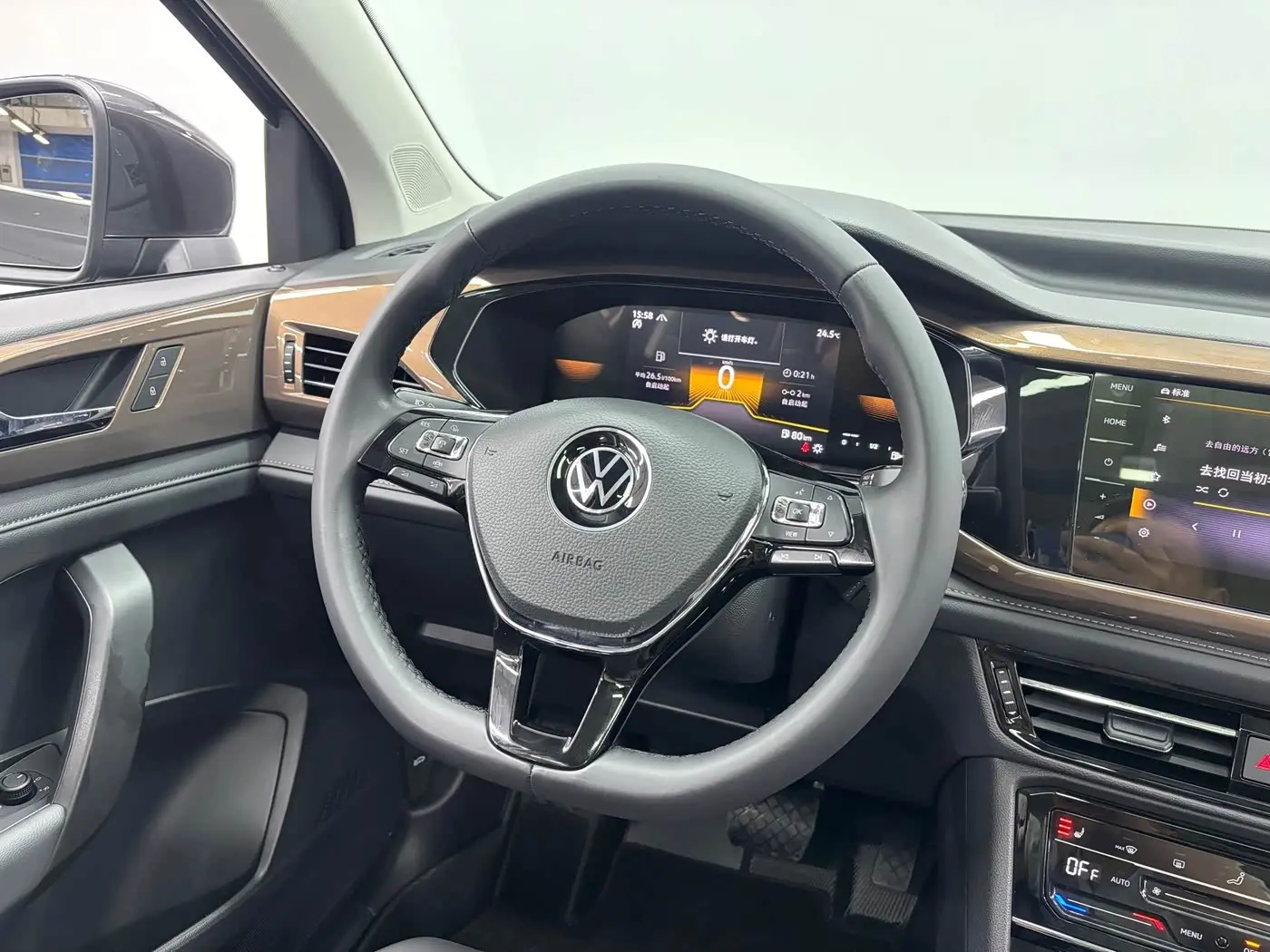 Volkswagen Tharu 2022 — Фото 12/20