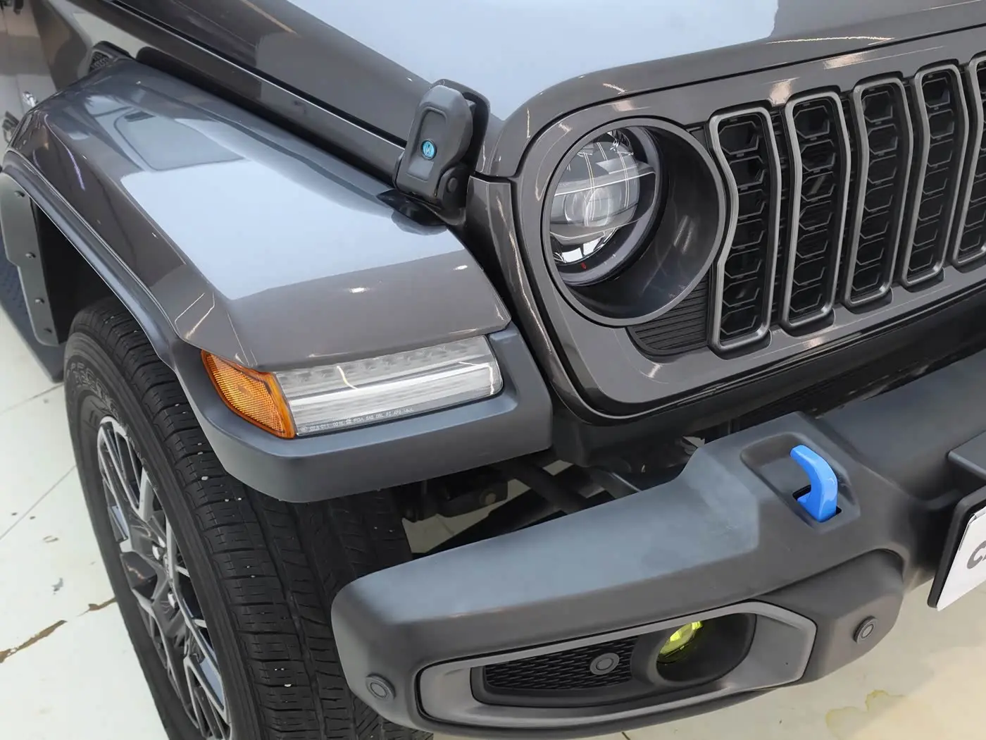 Jeep Wrangler 4xe 2021 — Фото 19/20