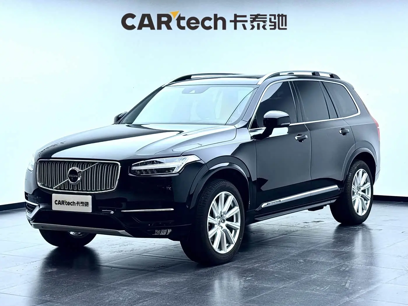 Volvo XC90 2018 — Фото 1/20