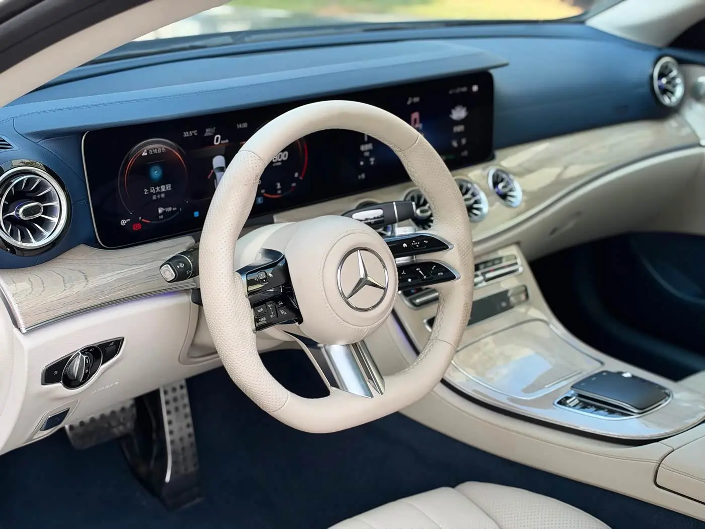 Mercedes-Benz E-Class 2022 — Фото 8/20