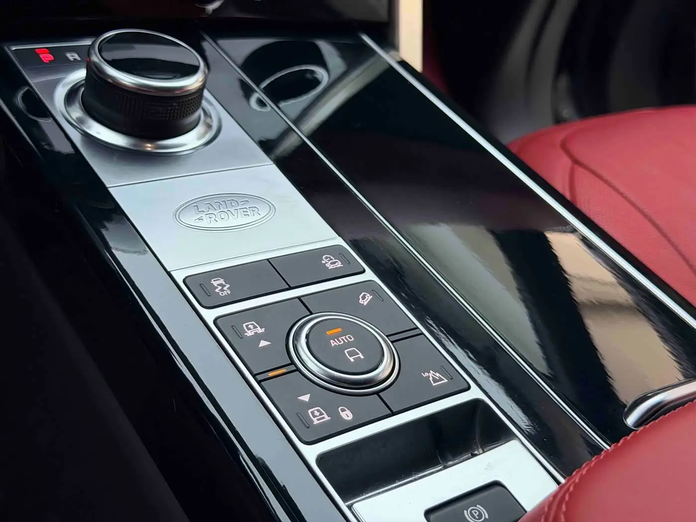 Land Rover Range Rover 2022 — Фото 12/19