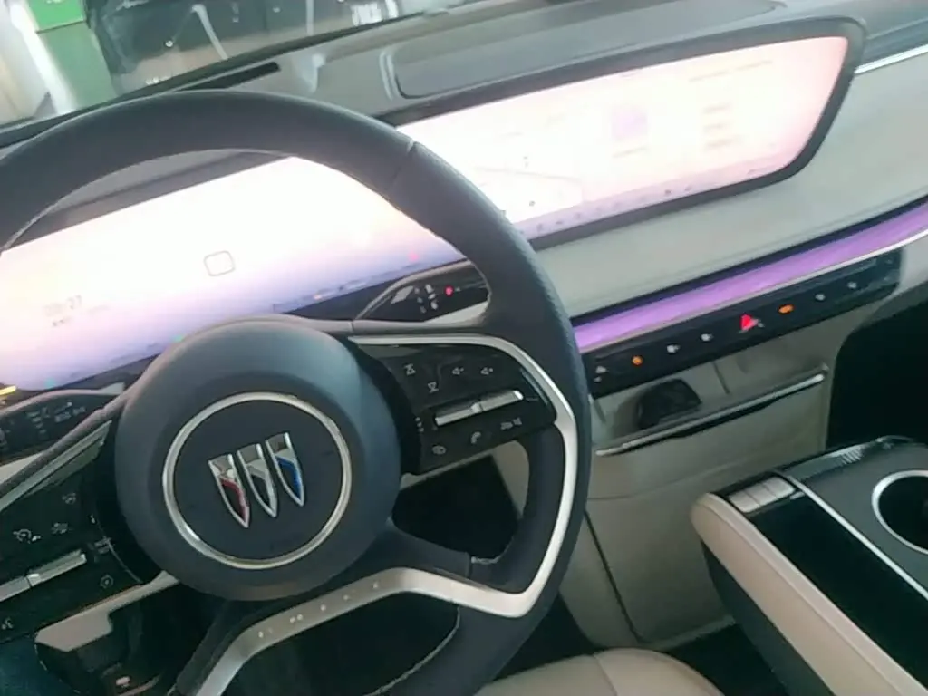 Buick GL8 New Energy 2025 — Photo 14/20
