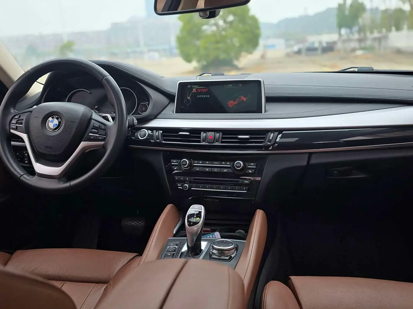 BMW X6 2016 — Фото 9/17