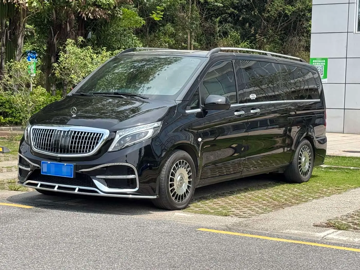 Mercedes-Benz Vito 2021 — Photo 1/20