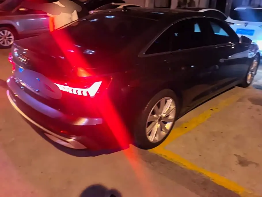Audi A6L 2024 — Photo 3/16