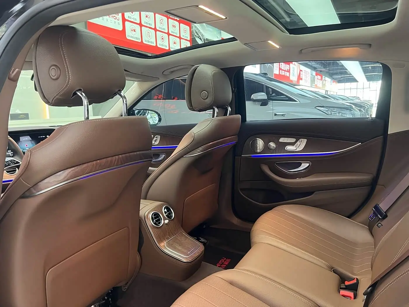 Mercedes-Benz E-Class 2023 — Фото 11/20