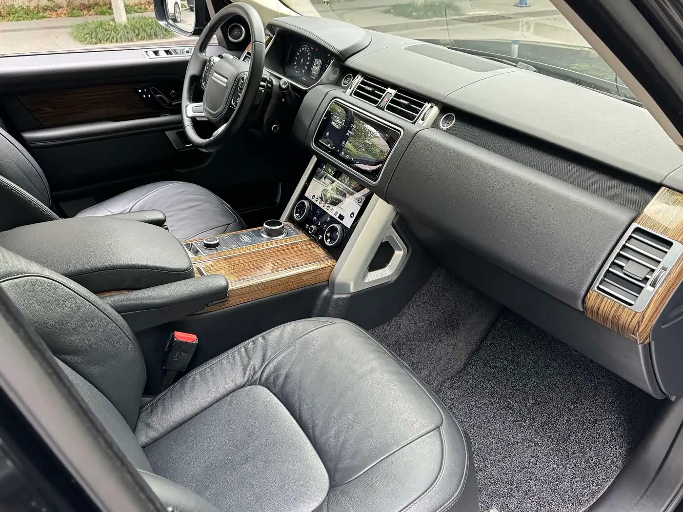 Land Rover Range Rover 2018 — Şəkil 7/14