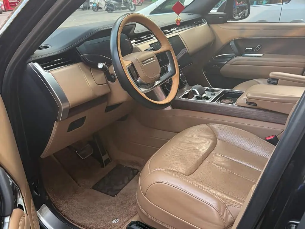 Land Rover Range Rover 2023 — Фото 3/4