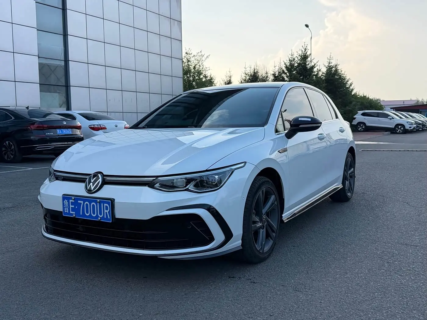 Volkswagen Golf 2022 — ფოტო 1/15