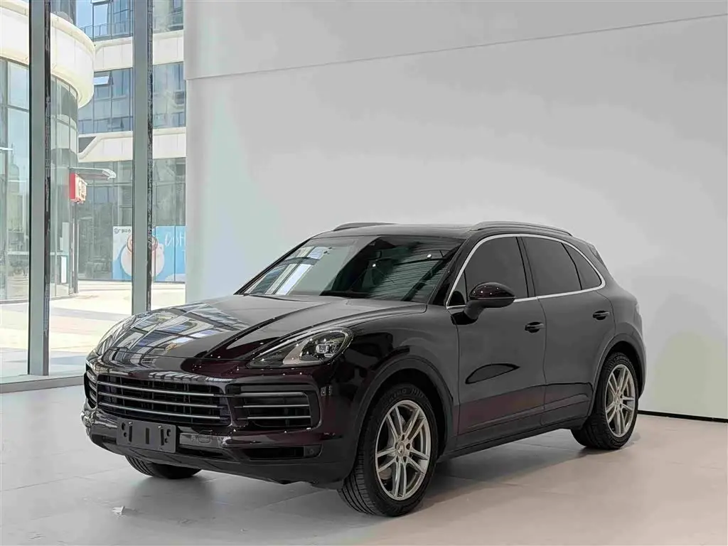 Porsche Cayenne 2020 — Фото 1/20