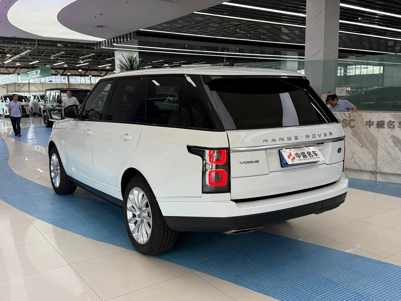 Land Rover Range Rover 2020 — Şəkil 6/20