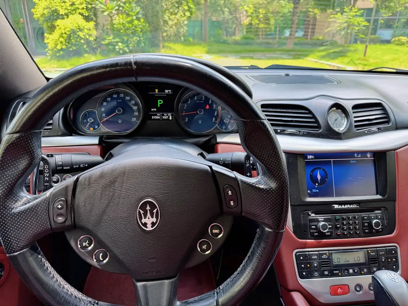 Maserati GranTurismo 2014 — ფოტო 13/15