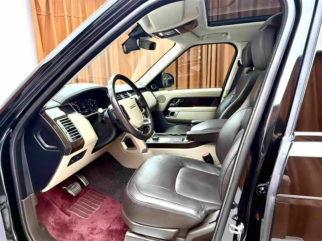Land Rover Range Rover 2022 — Photo 7/20