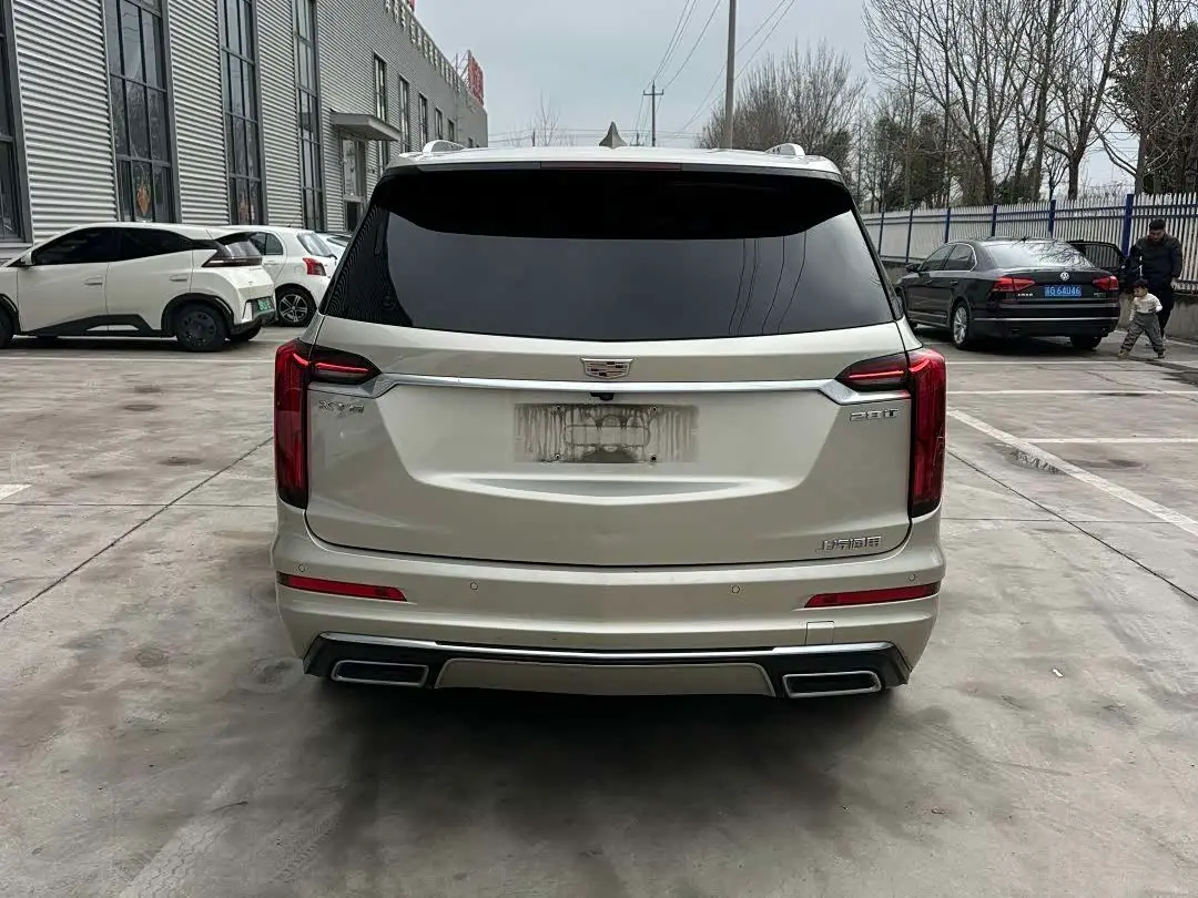 Cadillac XT6 2023 — Фото 8/8