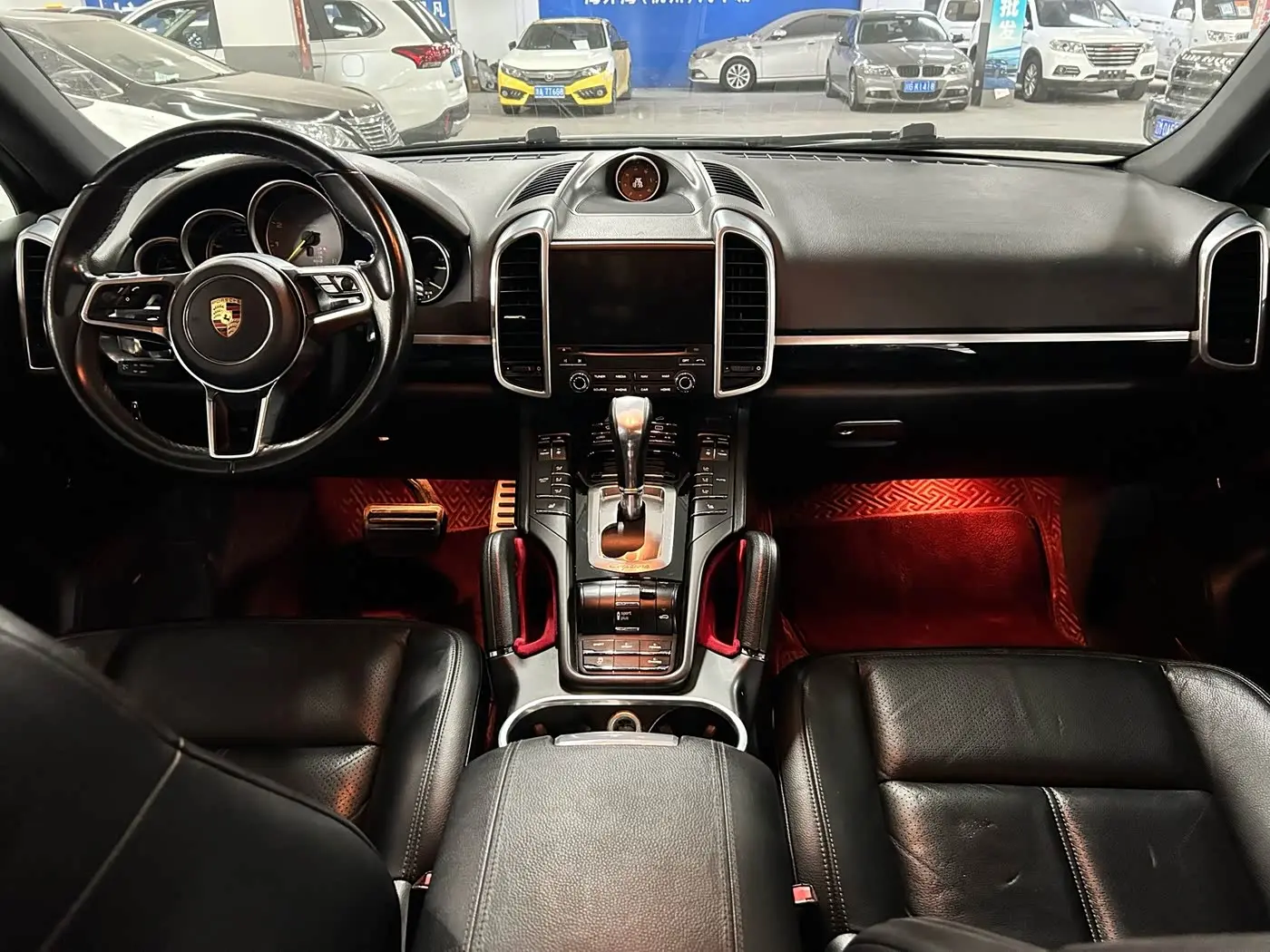 Porsche Cayenne New Energy 2017 — Photo 15/17