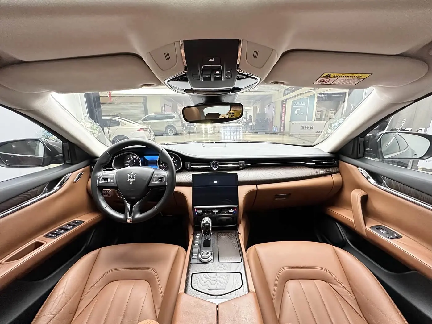 Maserati Quattroporte 2017 — Фото 11/20