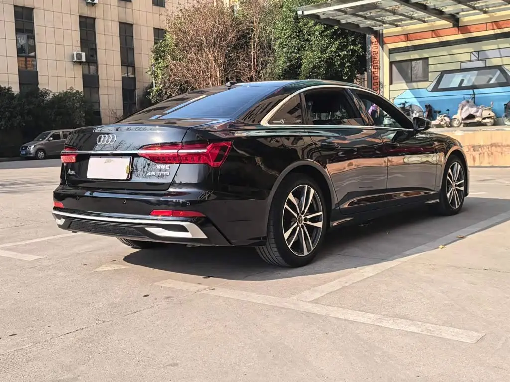Audi A6L 2023 — Фото 17/17