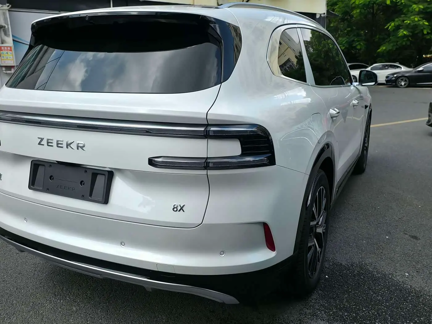 ZEEKR 8X 2026 — Photo 8/10