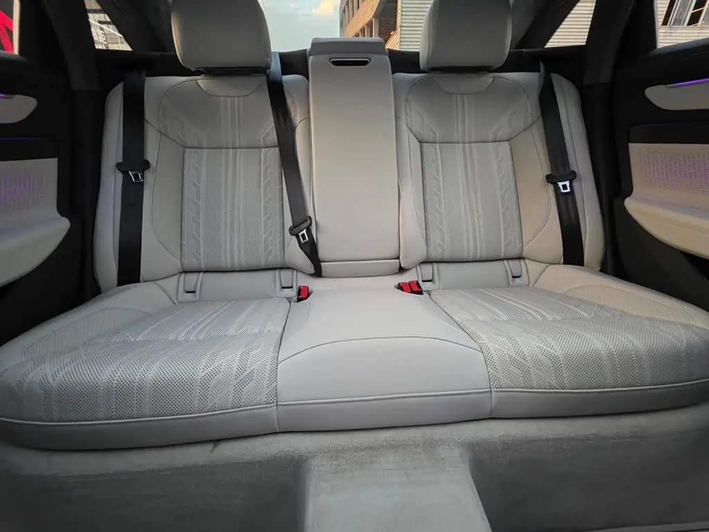 Audi A6L 2026 — Photo 13/16