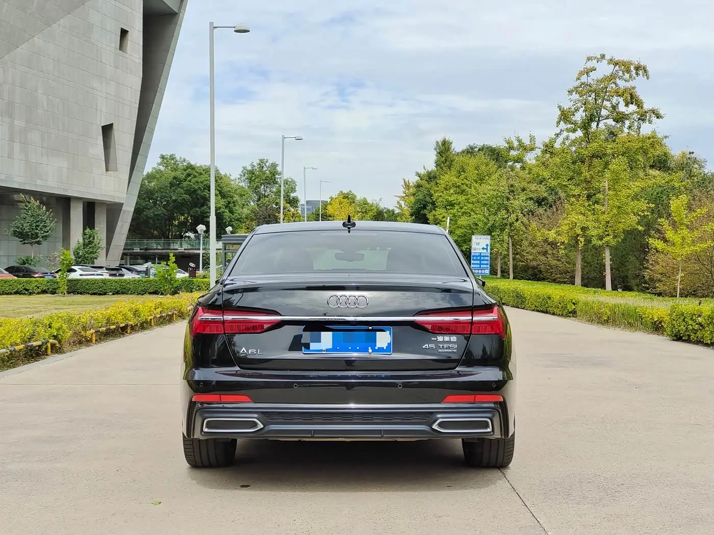 Audi A6L 2021 — Photo 13/14