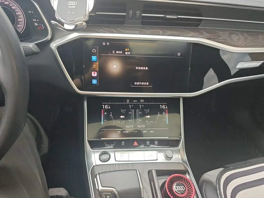 Audi A6L 2024 — ფოტო 14/20