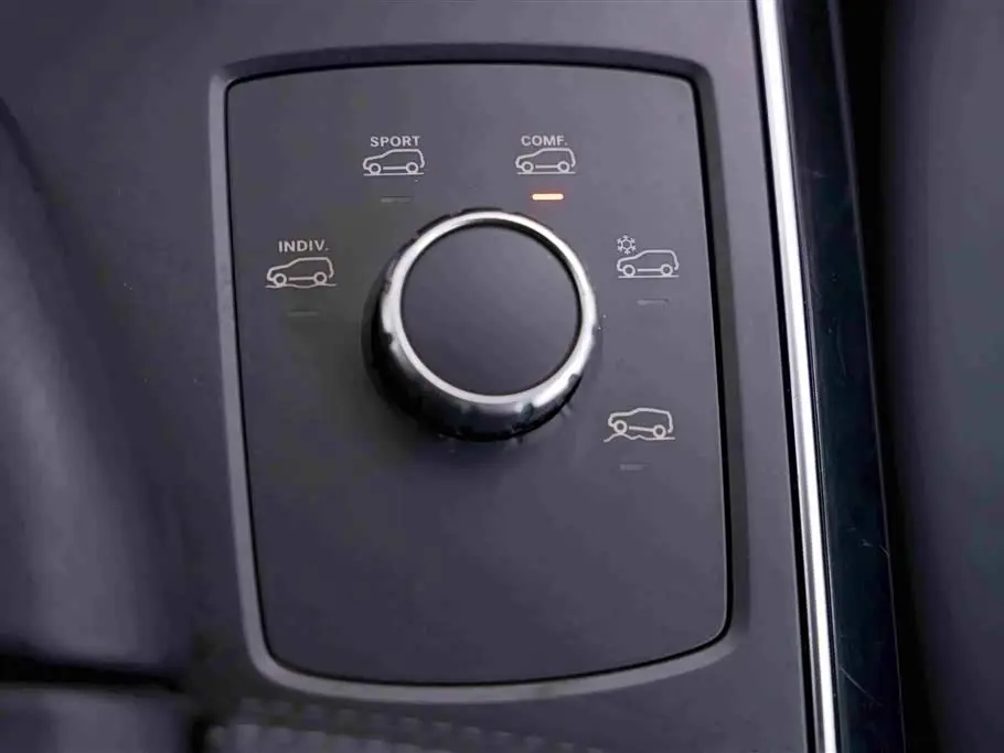 Mercedes-Benz GLE 2016 — Photo 9/20
