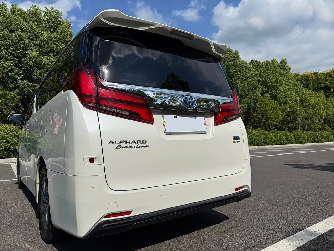 Toyota Alphard 2020 — Photo 5/20
